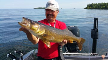 Pro-Angler Ted Takasaki